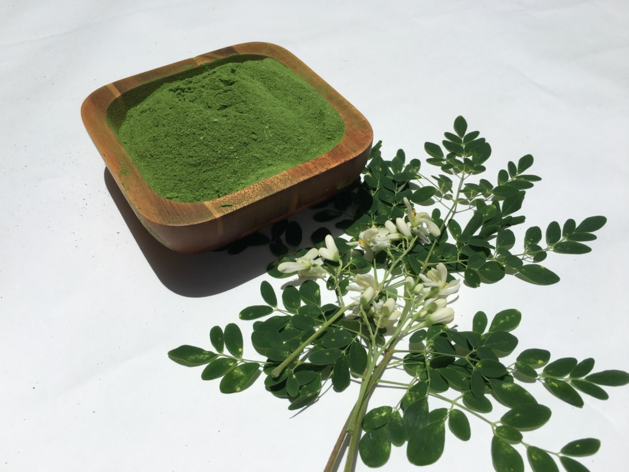How to make moringa leaf powder