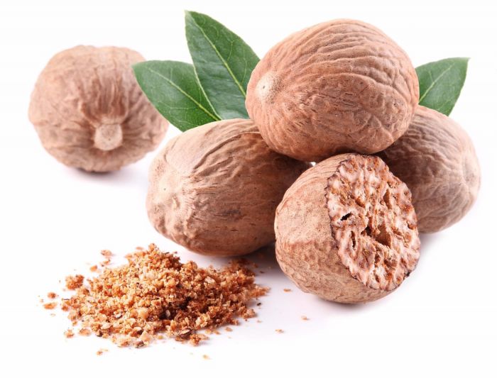 How to make nutmeg into small granules